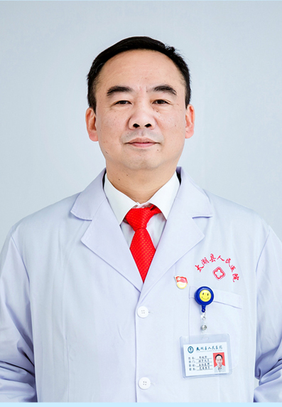鄭效珍 中共黨員，黨委委員，骨科技術(shù)顧問(wèn)，骨外科主任醫(yī)師